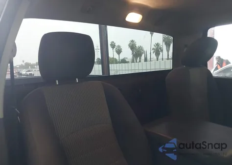 2010 Dodge Ram 1500 Slt/Sport/Trx z USA, uszkodzony, nr VIN 3D7JB1EP9AG110008